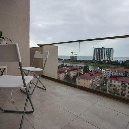 Nano'S Exclusive Fashionable Apartment 巴统 外观 照片