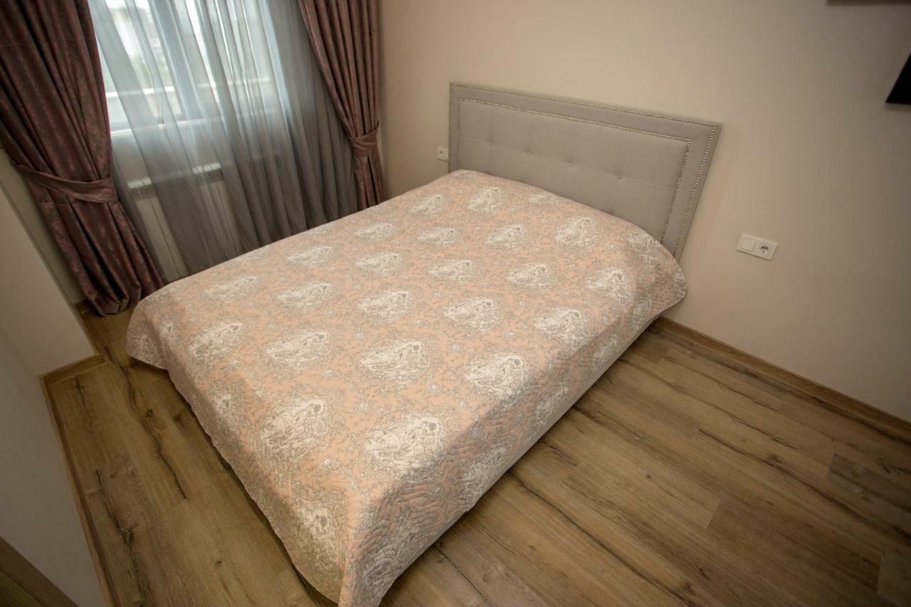 Nano'S Exclusive Fashionable Apartment 巴统 外观 照片