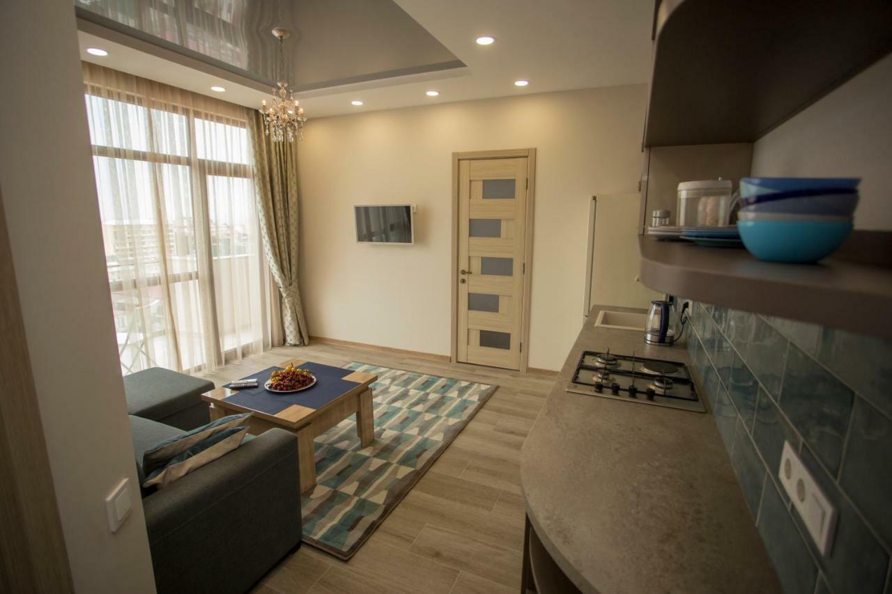 Nano'S Exclusive Fashionable Apartment 巴统 外观 照片