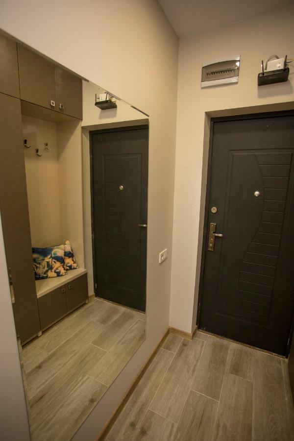 Nano'S Exclusive Fashionable Apartment 巴统 外观 照片