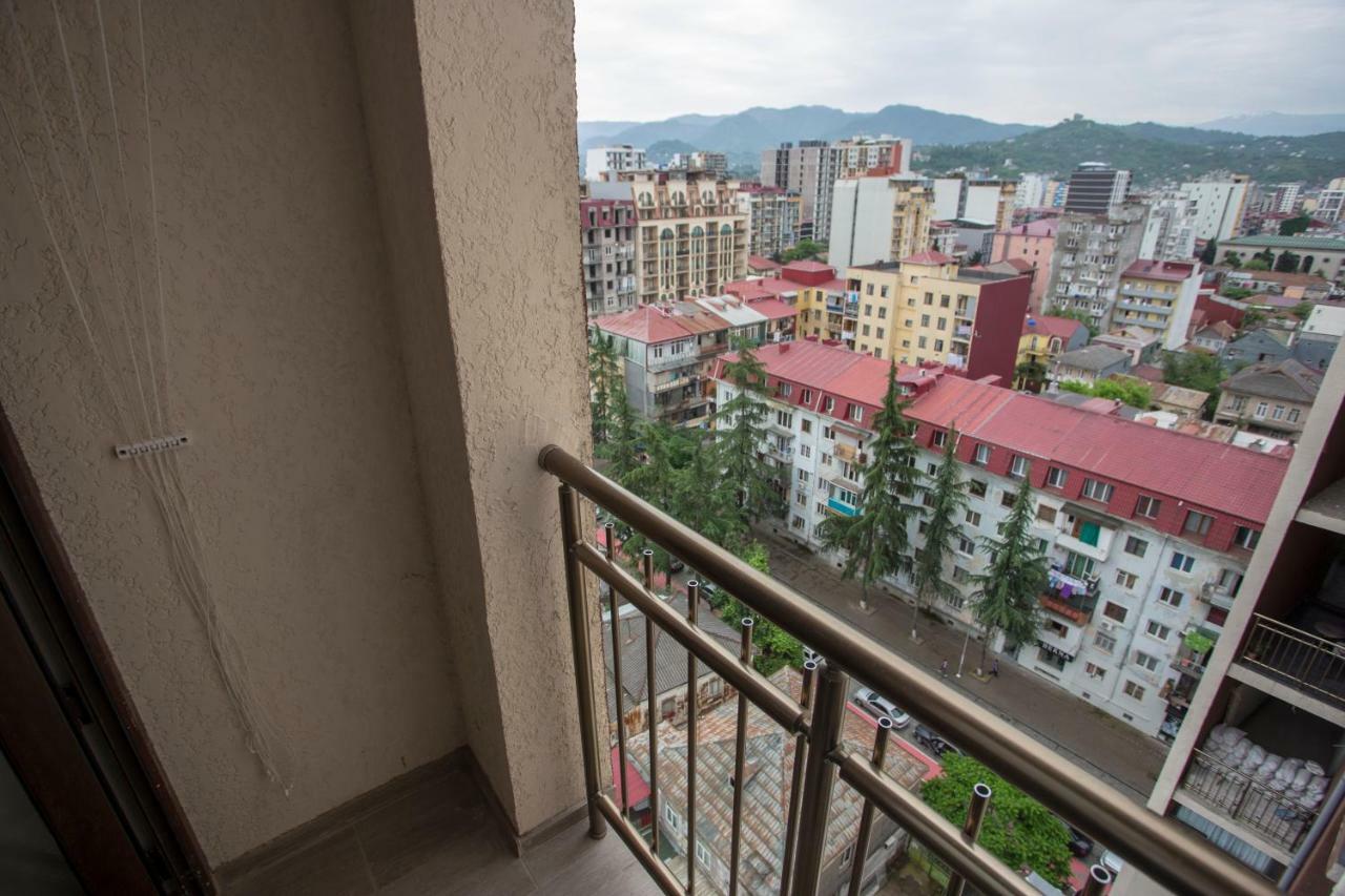 Nano'S Exclusive Fashionable Apartment 巴统 外观 照片