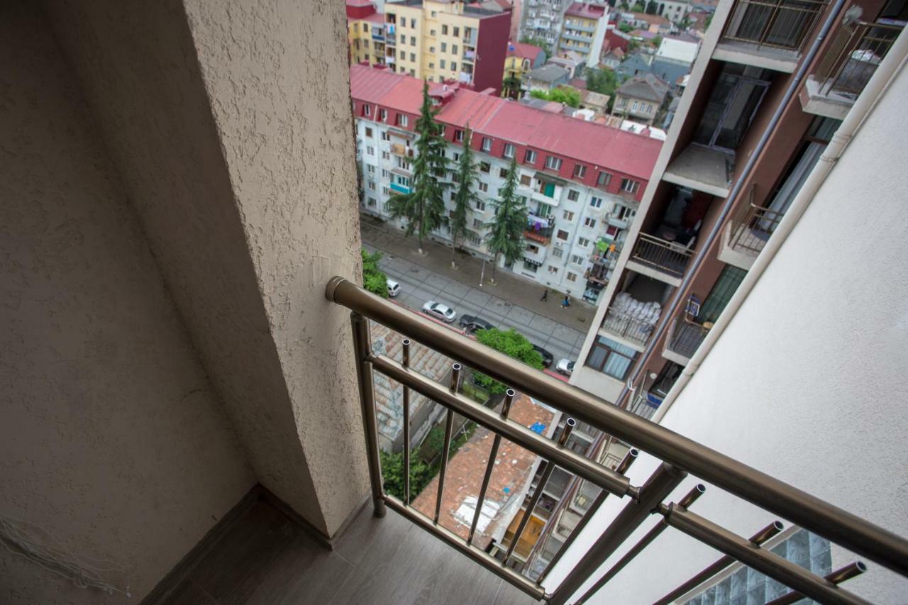 Nano'S Exclusive Fashionable Apartment 巴统 外观 照片